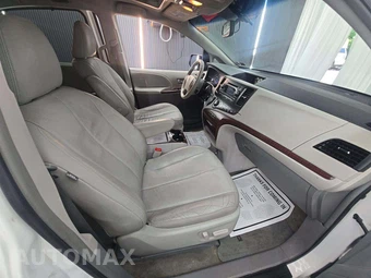 2014 Toyota Sienna XLE 7-Passenger 119.3" WB - miniatura 19