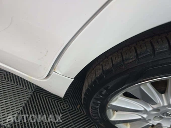 2014 Toyota Sienna XLE 7-Passenger 119.3" WB - miniatura 28