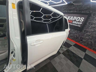 2014 Toyota Sienna XLE 7-Passenger 119.3" WB - miniatura 30