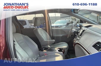 2014 Toyota Sienna XLE 7-Passenger 119.3" WB - miniatura 15