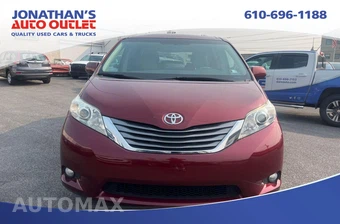 2014 Toyota Sienna XLE 7-Passenger 119.3" WB - miniatura 2