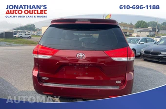 2014 Toyota Sienna XLE 7-Passenger 119.3" WB - miniatura 5