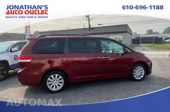 2014 Toyota Sienna XLE 7-Passenger 119.3" WB - miniatura 6