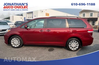2014 Toyota Sienna XLE 7-Passenger 119.3" WB - miniatura 8