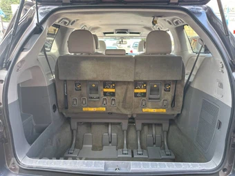 2014 Toyota Sienna XLE 7-Passenger 119.3" WB - miniatura 20