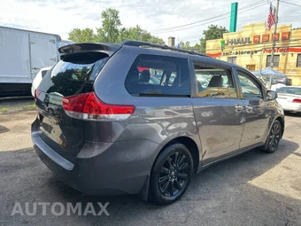 2014 Toyota Sienna XLE 7-Passenger 119.3" WB - miniatura 5