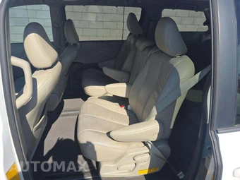 2014 Toyota Sienna XLE 8-Passenger 119.3" WB - miniatura 13