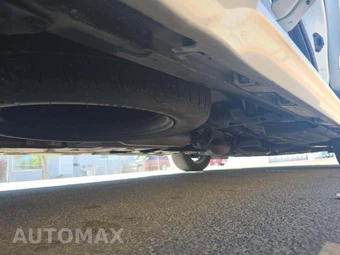 2014 Toyota Sienna XLE 8-Passenger 119.3" WB - miniatura 18