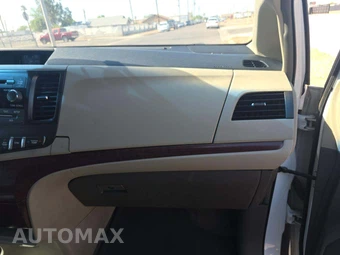 2014 Toyota Sienna XLE 8-Passenger 119.3" WB - miniatura 20
