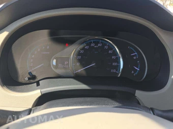 2014 Toyota Sienna XLE 8-Passenger 119.3" WB - miniatura 9