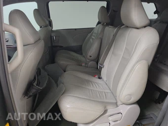 2014 Toyota Sienna XLE 8-Passenger 119.3" WB - miniatura 13