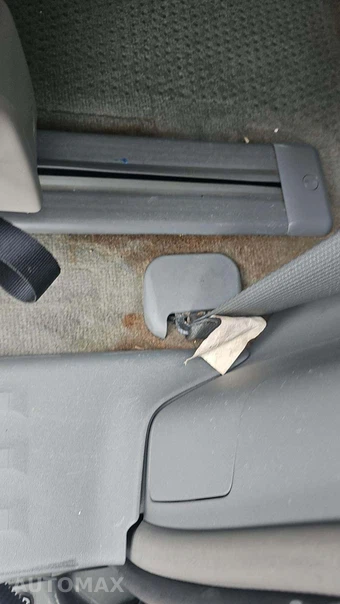 2014 Toyota Sienna XLE 8-Passenger 119.3" WB - miniatura 21