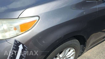 2014 Toyota Sienna XLE 8-Passenger 119.3" WB - miniatura 38