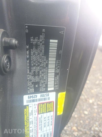2014 Toyota Sienna XLE 8-Passenger 119.3" WB - miniatura 17