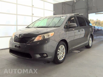 2014 Toyota Sienna XLE 8-Passenger 119.3" WB