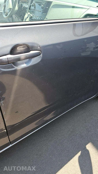 2014 Toyota Sienna XLE 8-Passenger 119.3" WB - miniatura 31
