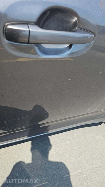 2014 Toyota Sienna XLE 8-Passenger 119.3" WB - miniatura 43