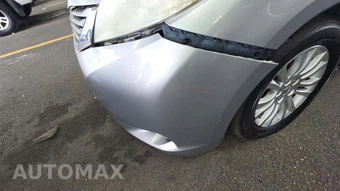 2014 Toyota Sienna XLE 8-Passenger 119.3" WB - miniatura 31