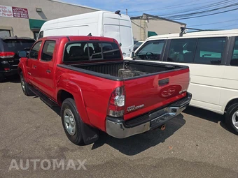 2014 Toyota Tacoma Crew Cab Medium Bed – miniatura 2