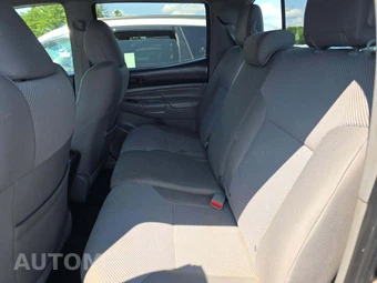 2014 Toyota Tacoma Crew Cab Medium Bed – miniatura 13