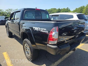 2014 Toyota Tacoma Crew Cab Medium Bed – miniatura 2