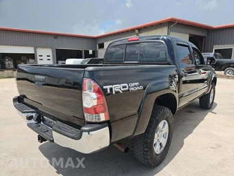 2014 Toyota Tacoma Crew Cab Medium Bed - miniatura 3