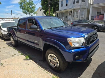 2014 Toyota Tacoma Crew Cab Medium Bed – miniatura 4