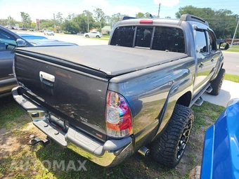 2014 Toyota Tacoma Crew Cab Medium Bed - miniatura 3