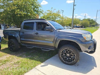2014 Toyota Tacoma Crew Cab Medium Bed - miniatura 4
