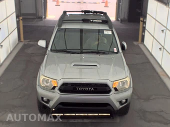 2014 Toyota Tacoma Crew Cab Medium Bed – miniatura 2