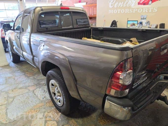 2014 Toyota Tacoma Extended Cab Medium Bed w/Rear Doors - miniatura 2