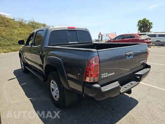 2014 Toyota Tacoma PreRunner Crew Cab Medium Bed – miniatura 6