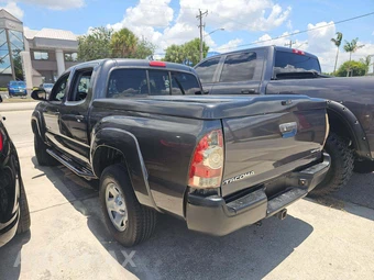 2014 Toyota Tacoma PreRunner Crew Cab Medium Bed – miniatura 2