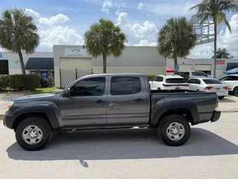 2014 Toyota Tacoma PreRunner Crew Cab Medium Bed - miniatura 11