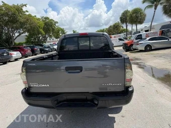 2014 Toyota Tacoma PreRunner Crew Cab Medium Bed - miniatura 8