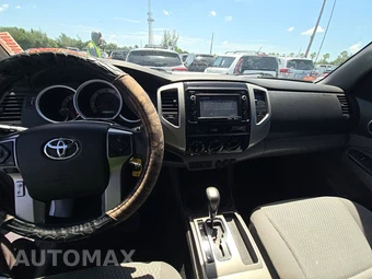 2014 Toyota Tacoma PreRunner Crew Cab Medium Bed – miniatura 11