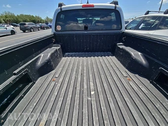 2014 Toyota Tacoma PreRunner Crew Cab Medium Bed – miniatura 16