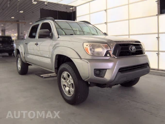 2014 Toyota Tacoma PreRunner Crew Cab Medium Bed – miniatura 3