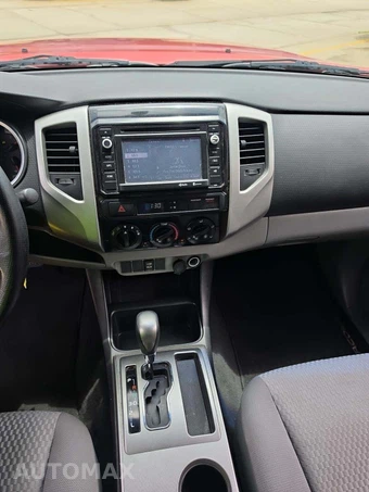2014 Toyota Tacoma PreRunner Crew Cab Medium Bed - miniatura 10