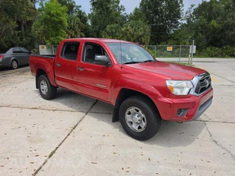 2014 Toyota Tacoma PreRunner Crew Cab Medium Bed - miniatura 4