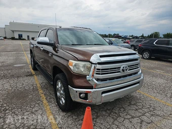 2014 Toyota Tundra 1794 Edition Crew Cab Short Bed - miniatura 3