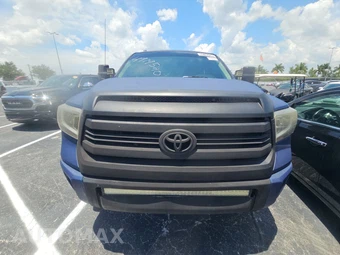2014 Toyota Tundra SR5 Crew Cab Short Bed - miniatura 2