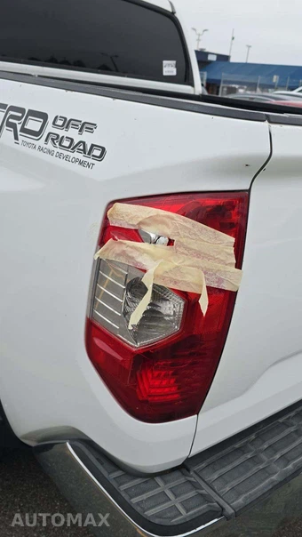 2014 Toyota Tundra SR5 Crew Cab Short Bed - miniatura 24
