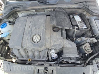 2014 Volkswagen Beetle 2.5L Entry Hatchback - miniatura 15