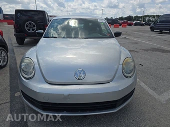 2014 Volkswagen Beetle 2.5L Entry Hatchback - miniatura 2