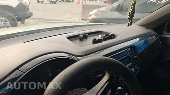 2014 Volkswagen Beetle 2.5L Entry Hatchback - miniatura 28