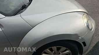 2014 Volkswagen Beetle 2.5L Entry Hatchback - miniatura 29