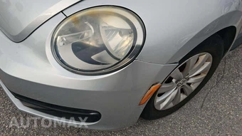 2014 Volkswagen Beetle 2.5L Entry Hatchback - miniatura 36