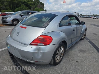 2014 Volkswagen Beetle 2.5L Entry Hatchback - miniatura 4