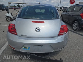 2014 Volkswagen Beetle 2.5L Entry Hatchback - miniatura 5